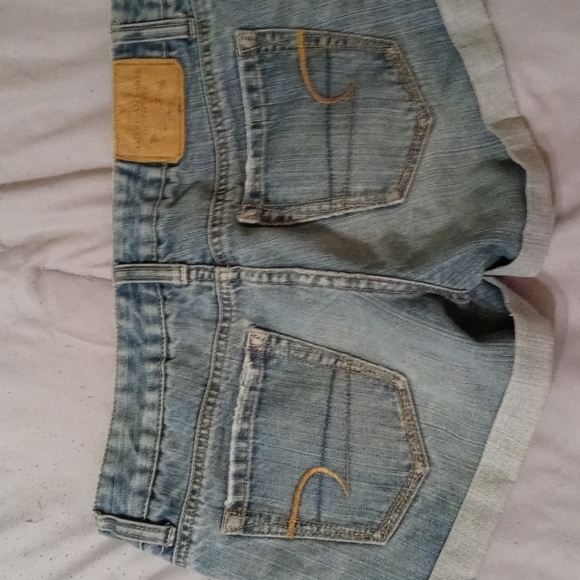 American Eagle Shorts - Picture 4 of 4